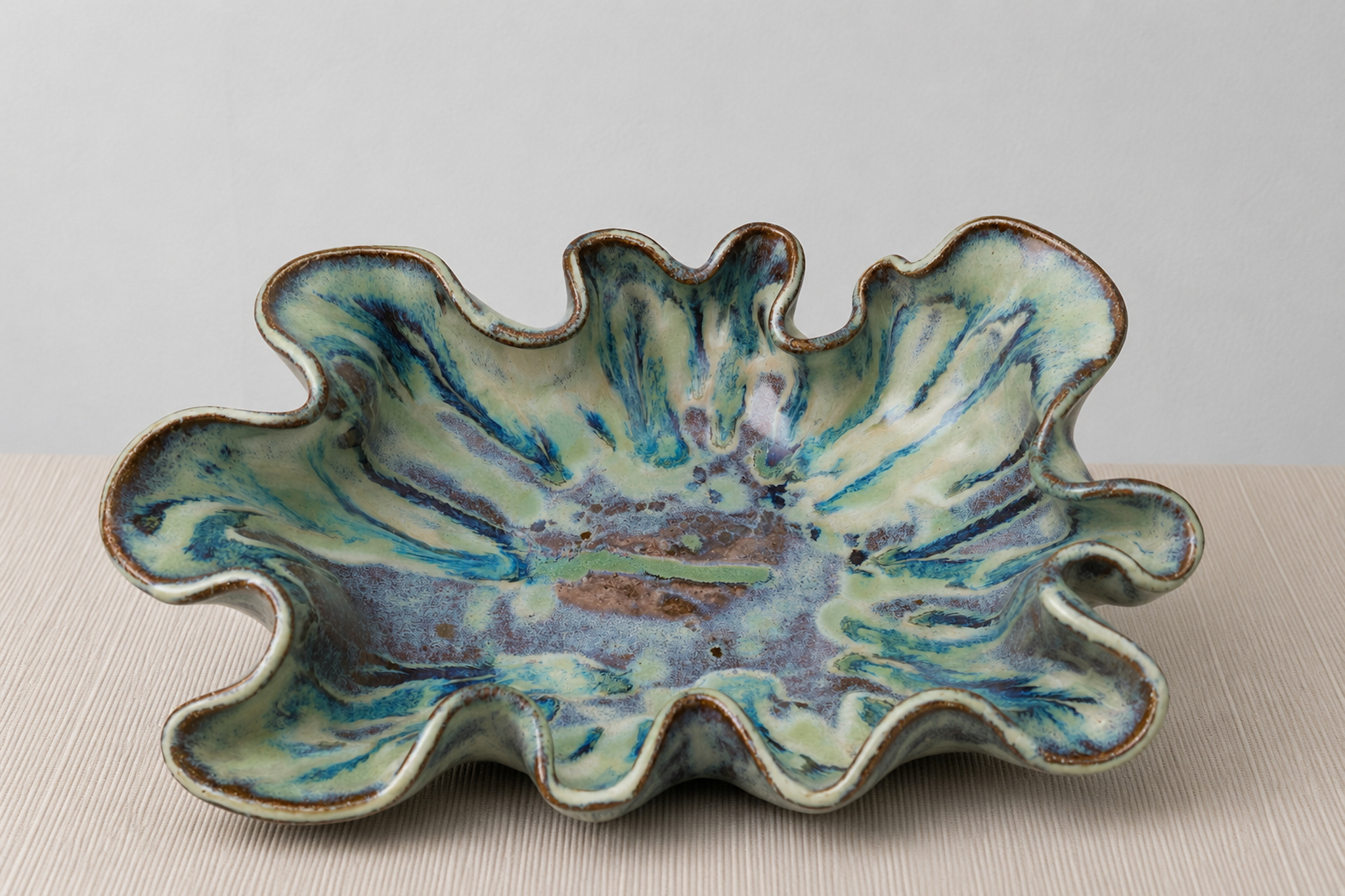 Ruffled Oblong Bowl
